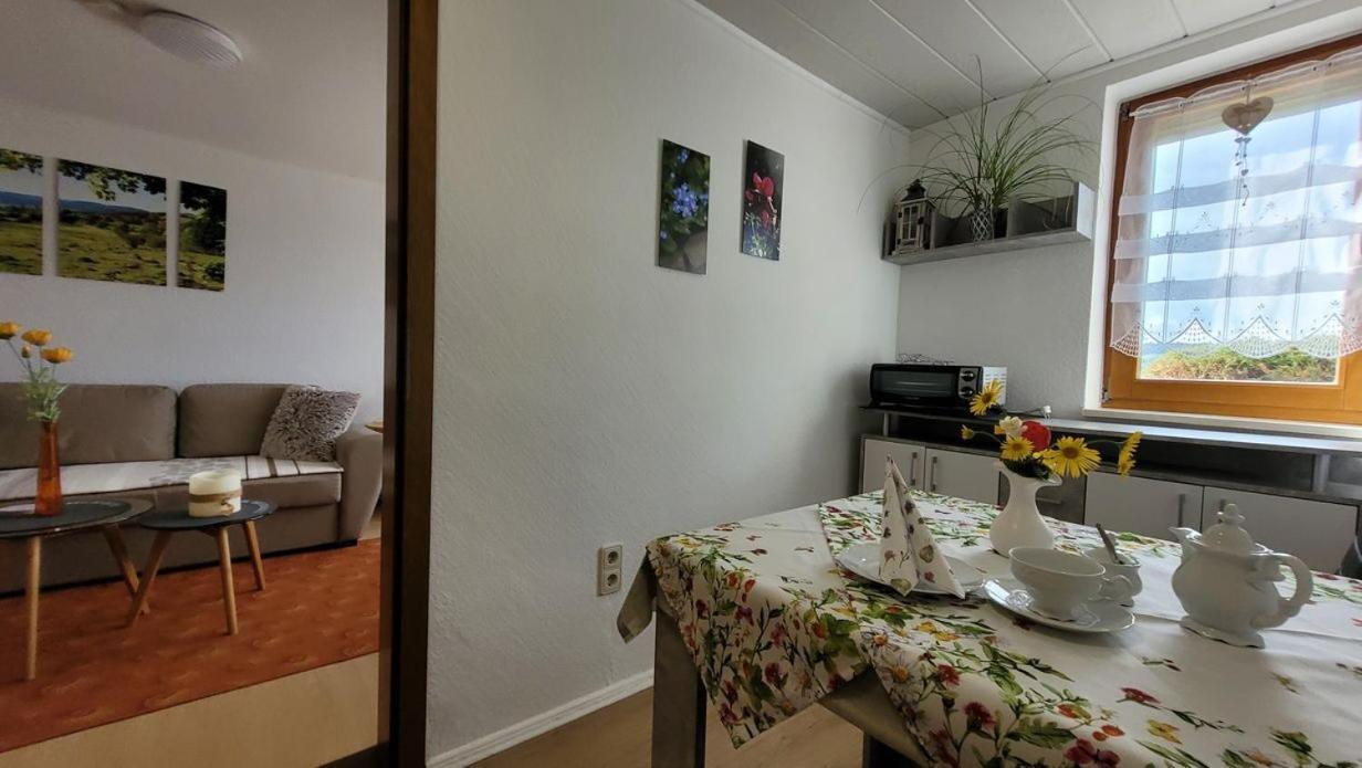 Ferienwohnung Rhoenwiese Birx エクステリア 写真